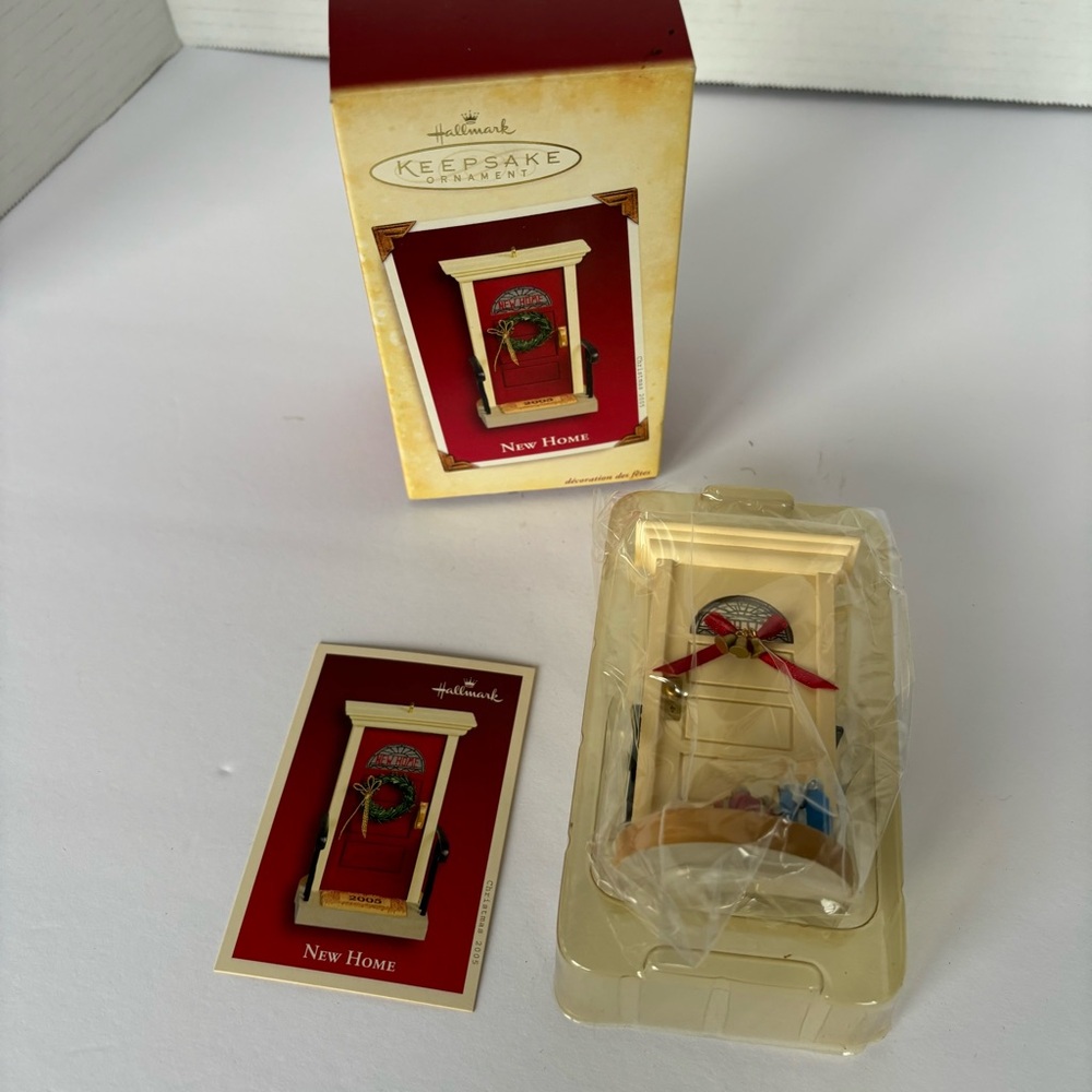 Hallmark Keepsake Christmas Ornament New Home Front Door Wreath 2005
